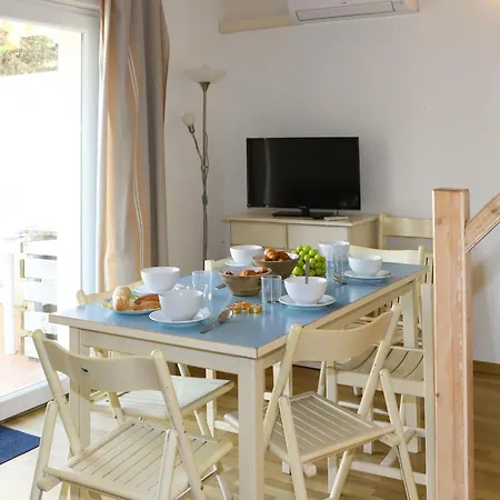 Les Sables Vignier-2 By Interhome