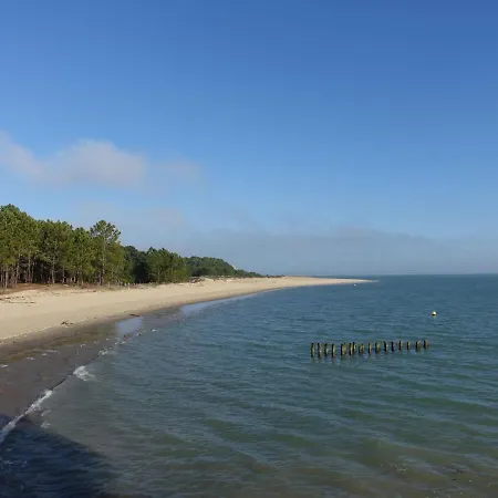 Les Sables Vignier-2 By Interhome