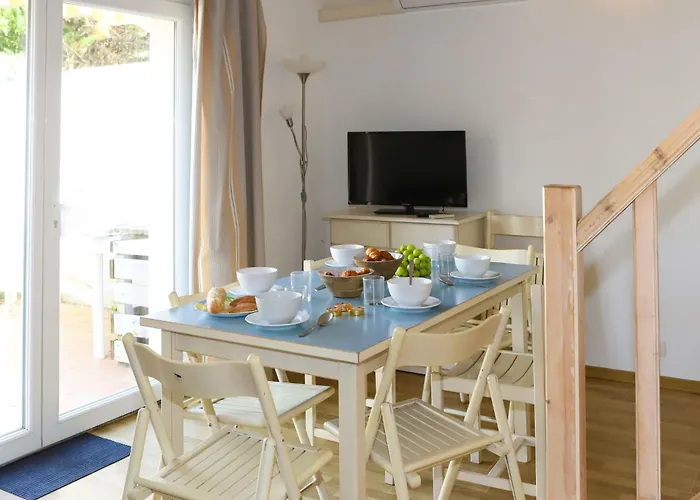 Les Sables Vignier-2 By Interhome